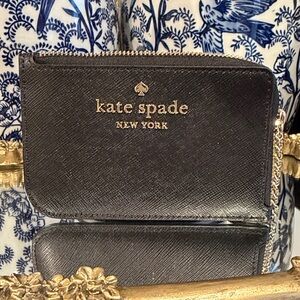 ♠️NWT Kate spade wallet  L-Zip Card Holder Keychain